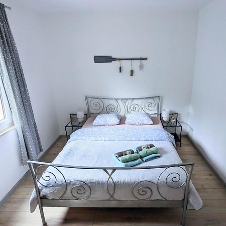 Apartment Sea Garden Ичичи Экстерьер фото